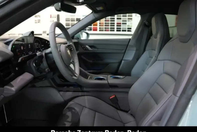 Porsche Taycan din 2024 cu 19.900 km - oferta POR157095 - foto 7