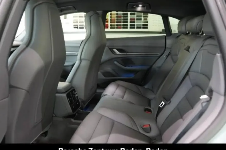 Porsche Taycan din 2024 cu 19.900 km - oferta POR157095 - foto 19