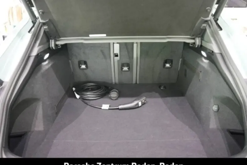 Porsche Taycan din 2024 cu 19.900 km - oferta POR157095 - foto 21