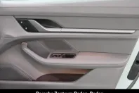 Porsche Taycan din 2024 cu 19.900 km - oferta POR157095 - foto 26