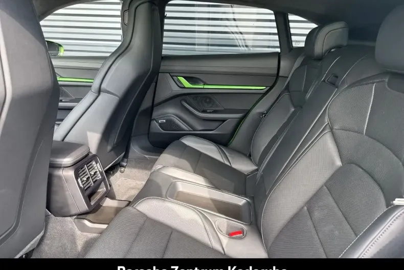 Porsche Taycan din 2023 cu 10.850 km - oferta POR157097 - foto 19