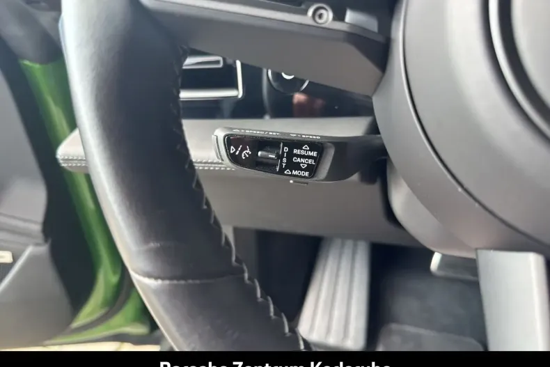 Porsche Taycan din 2023 cu 10.850 km - oferta POR157097 - foto 35