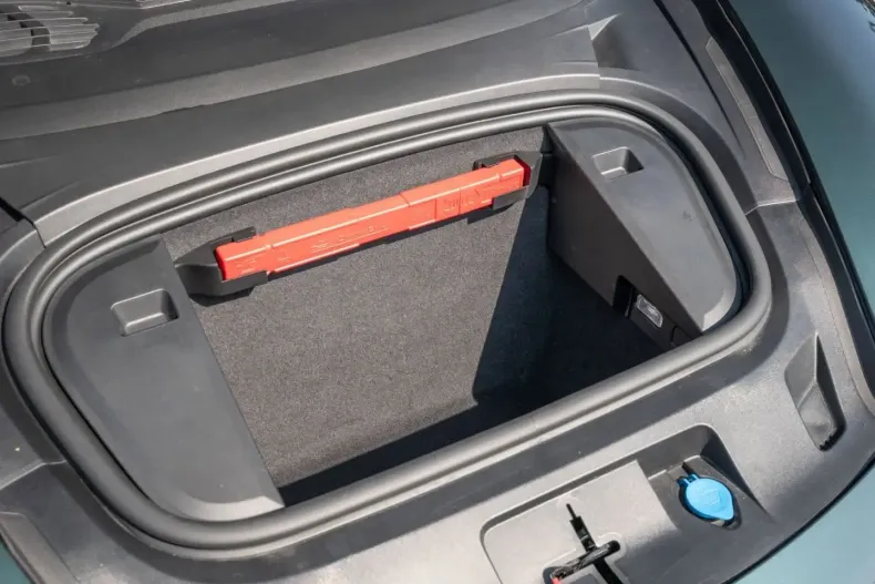 Porsche Taycan din 2023 cu 27.900 km - oferta POR157099 - foto 18