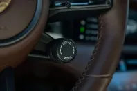 Porsche Taycan din 2023 cu 27.900 km - oferta POR157099 - foto 36