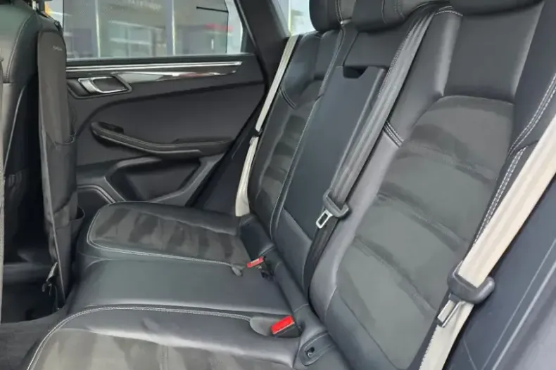 Porsche Macan din 2023 cu 36.652 km - oferta POR157100 - foto 19