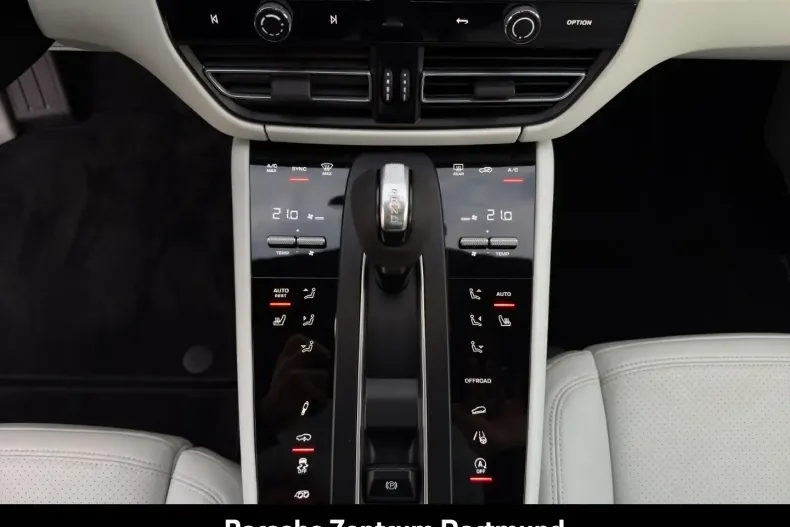 Porsche Macan din 2024 cu 15.516 km - oferta POR157101 - foto 19