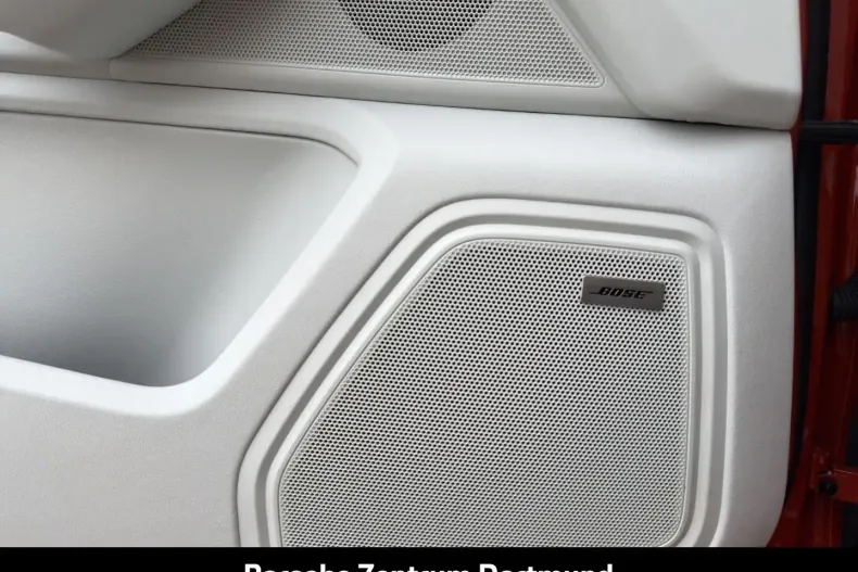 Porsche Macan din 2024 cu 15.516 km - oferta POR157101 - foto 24