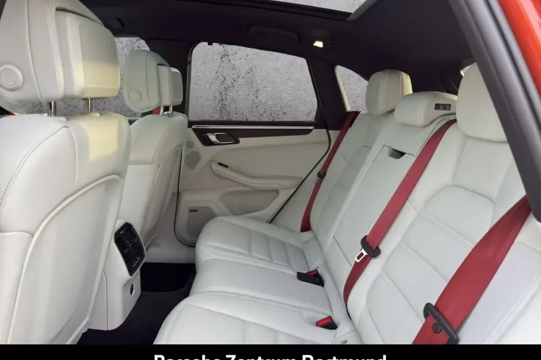 Porsche Macan din 2024 cu 15.516 km - oferta POR157101 - foto 25