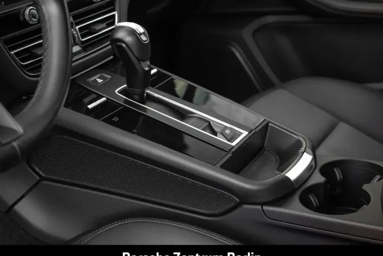 Porsche Macan din 2023 cu 39.010 km - oferta POR157103 - foto 16