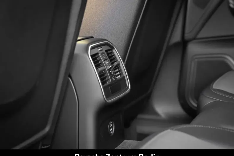 Porsche Macan din 2023 cu 39.010 km - oferta POR157103 - foto 17