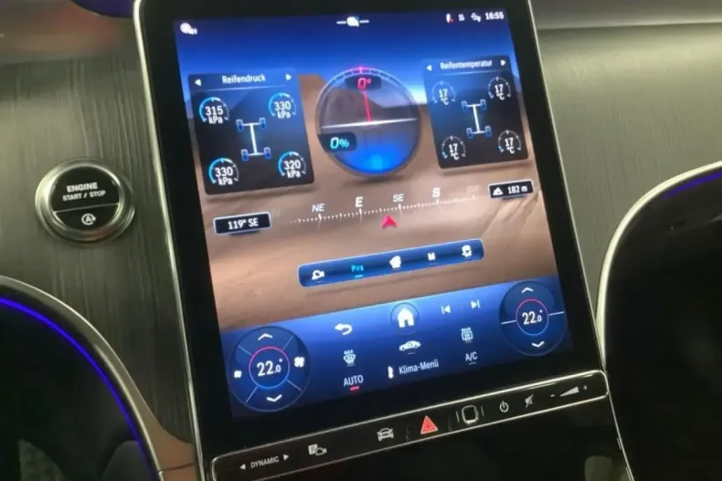 Mercedes-Benz GLC 220 din 2024 cu 10.500 km - oferta MER157110 - foto 8