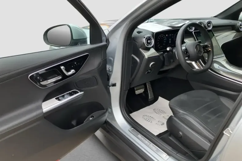 Mercedes-Benz GLC 300 din 2025 cu 9.810 km - oferta MER157111 - foto 13