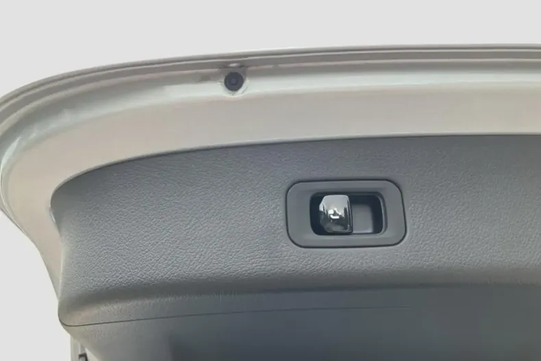 Mercedes-Benz GLC 300 din 2025 cu 9.810 km - oferta MER157111 - foto 15