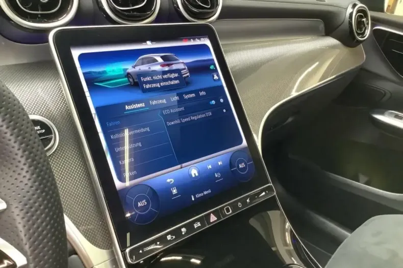 Mercedes-Benz GLC 300 din 2024 cu 16.000 km - oferta MER157112 - foto 9