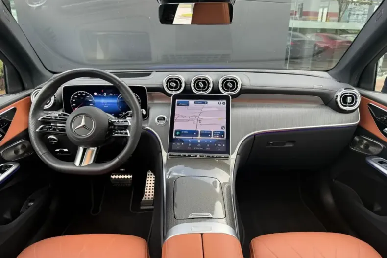 Mercedes-Benz GLC 400 din 2023 cu 62.900 km - oferta MER157117 - foto 10