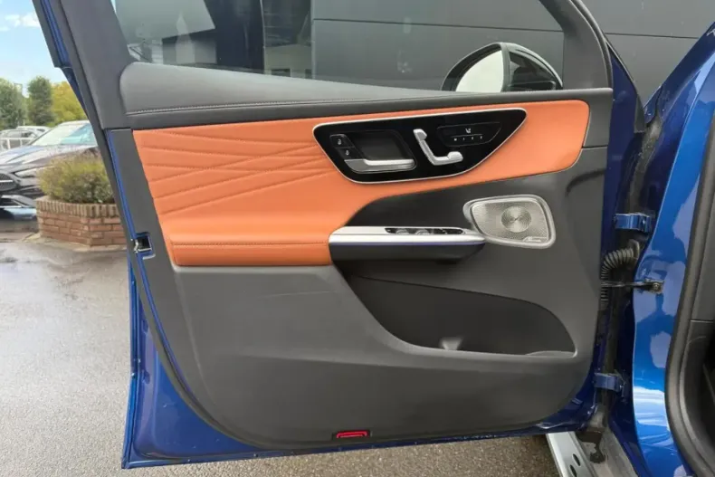 Mercedes-Benz GLC 400 din 2023 cu 62.900 km - oferta MER157117 - foto 16