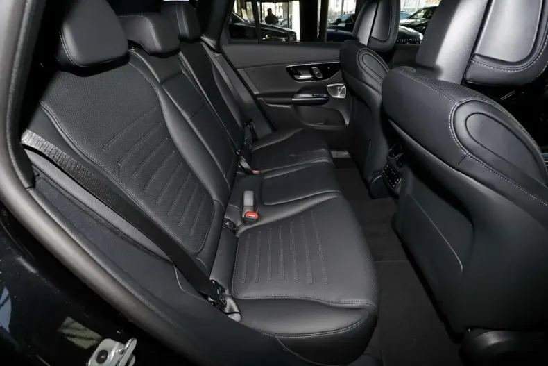 Mercedes-Benz GLC 300 din 2025 cu 37.488 km - oferta MER157125 - foto 6