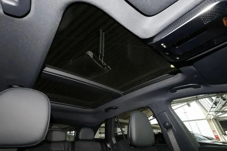 Mercedes-Benz GLC 300 din 2025 cu 37.488 km - oferta MER157125 - foto 7