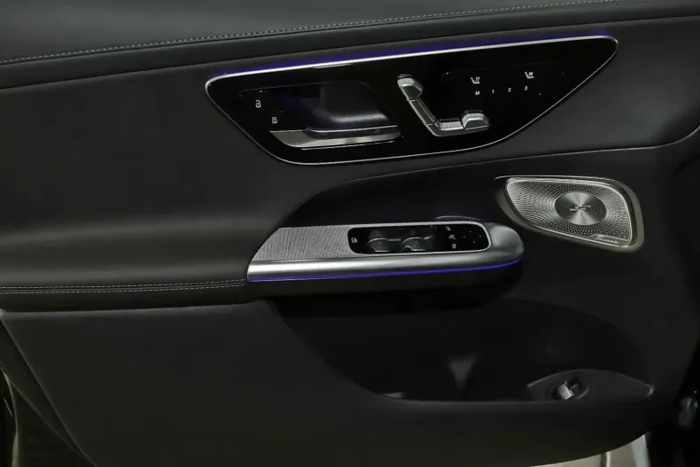 Mercedes-Benz GLC 300 din 2025 cu 37.488 km - oferta MER157125 - foto 12