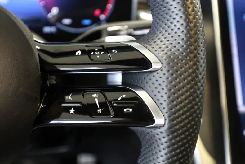 Mercedes-Benz GLC 300 din 2023 cu 39.903 km - oferta MER157127 - foto 15