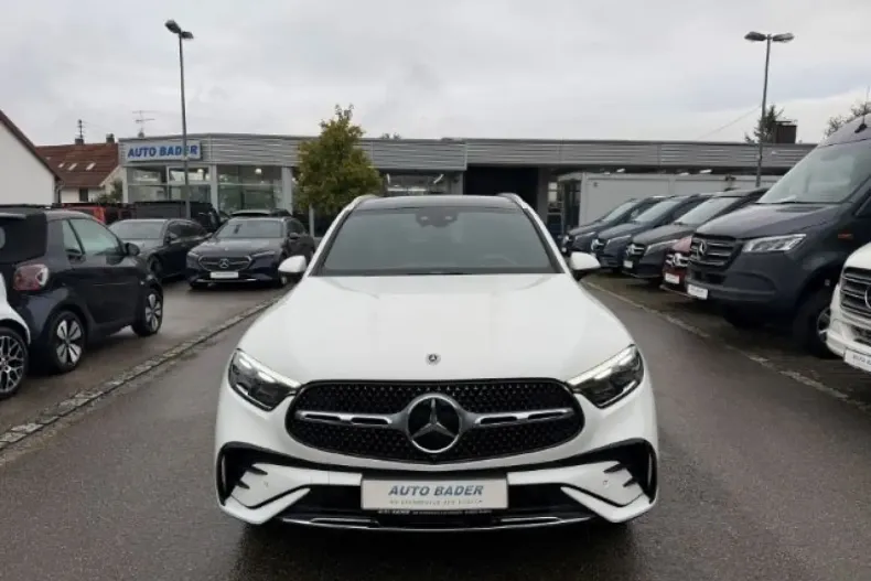 Mercedes-Benz GLC 220 din 2024 cu 21.000 km - oferta MER157128 - foto 3