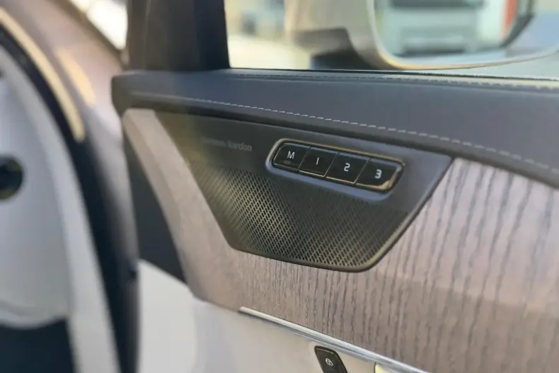 Volvo XC90 din 2023 cu 34.606 km - oferta VOL157133 - foto 27