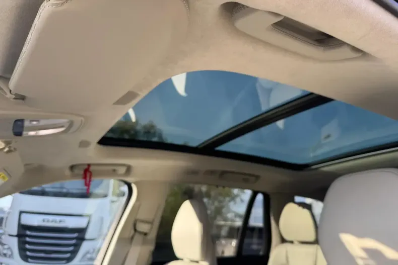 Volvo XC90 din 2023 cu 34.606 km - oferta VOL157133 - foto 29