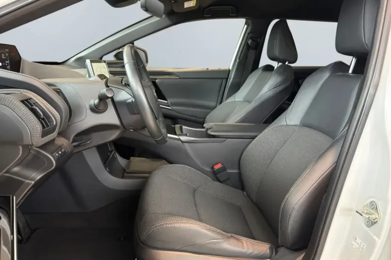 Toyota bZ4X din 2023 cu 36.115 km - oferta TOY157134 - foto 7