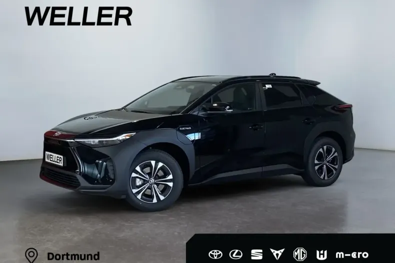 Toyota bZ4X din 2023 cu 30.000 km - oferta TOY157135 - foto 1