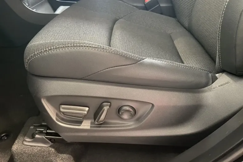 Toyota bZ4X din 2023 cu 30.000 km - oferta TOY157135 - foto 15