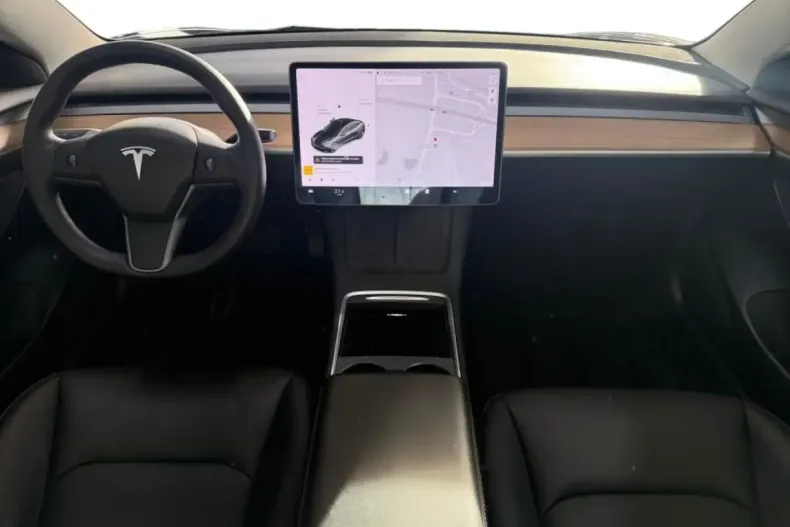 Tesla Model 3 din 2022 cu 74.257 km - oferta TES157137 - foto 4