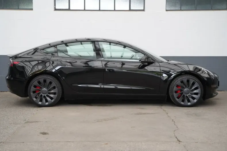 Tesla Model 3 din 2022 cu 69.998 km - oferta TES157138 - foto 7