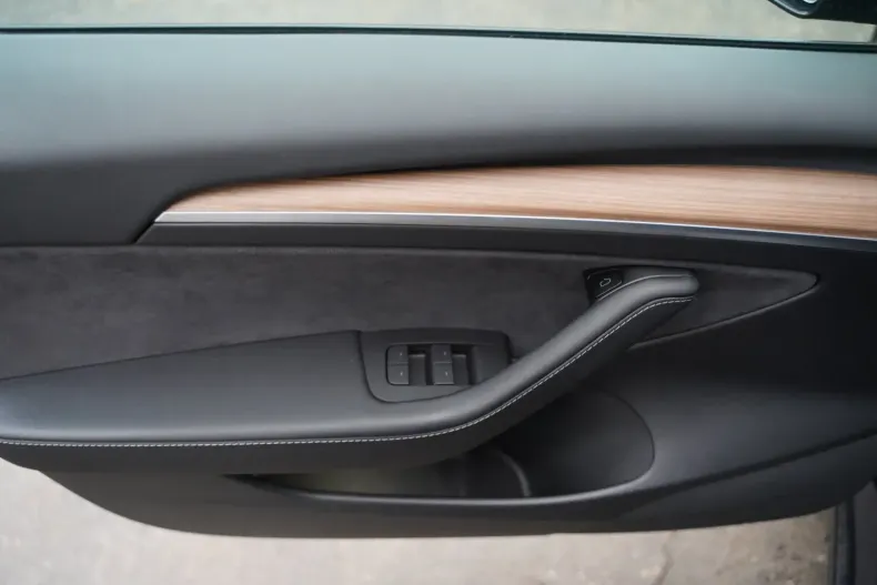 Tesla Model 3 din 2022 cu 69.998 km - oferta TES157138 - foto 11