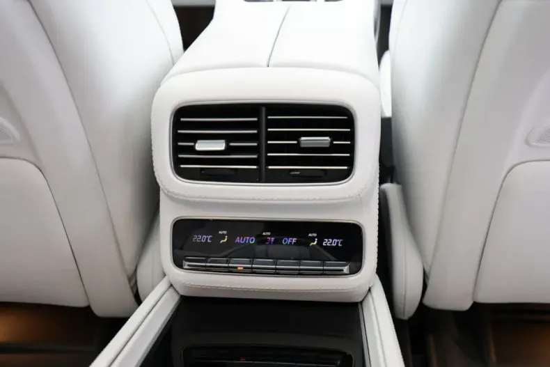 Mercedes-Benz GLS 600 din 2022 cu 76.877 km - oferta MER157143 - foto 11