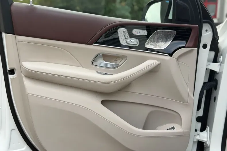 Mercedes-Benz GLS 600 din 2022 cu 35.000 km - oferta MER157146 - foto 14