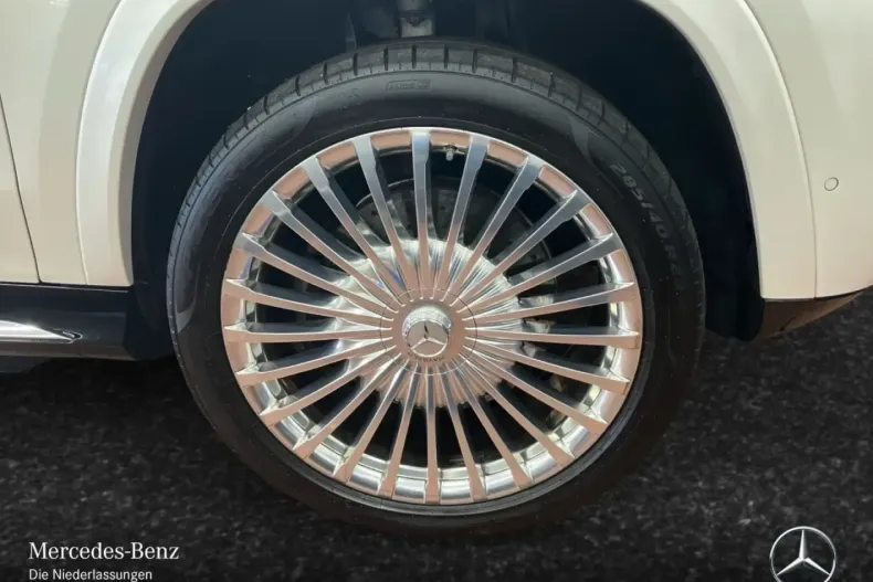 Mercedes-Benz GLS 600 din 2023 cu 18.612 km - oferta MER157148 - foto 4