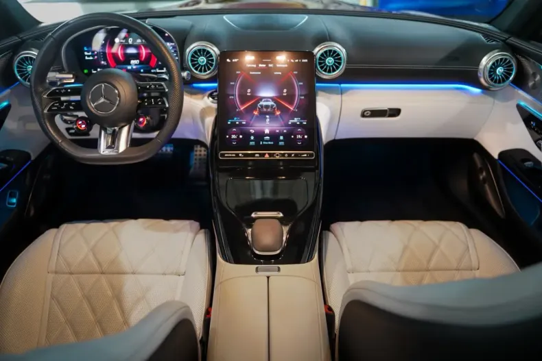 Mercedes-Benz AMG GT din 2024 cu 16.000 km - oferta MER157153 - foto 8