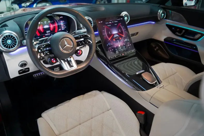 Mercedes-Benz AMG GT din 2024 cu 16.000 km - oferta MER157153 - foto 19