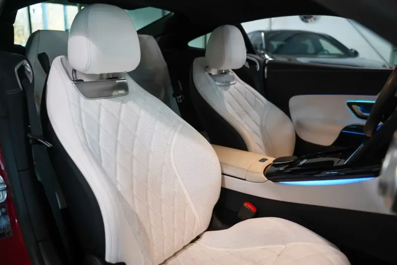 Mercedes-Benz AMG GT din 2024 cu 16.000 km - oferta MER157153 - foto 25