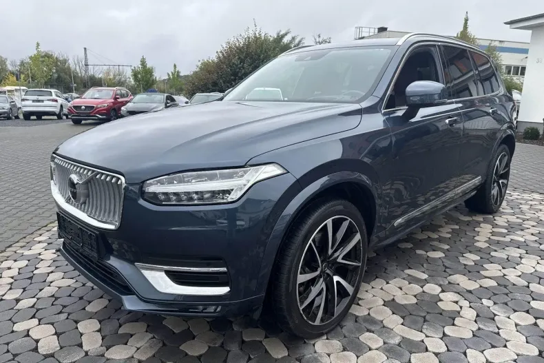 Volvo XC40 din 2021 cu 137.100 km - oferta VOL157163 - foto 1