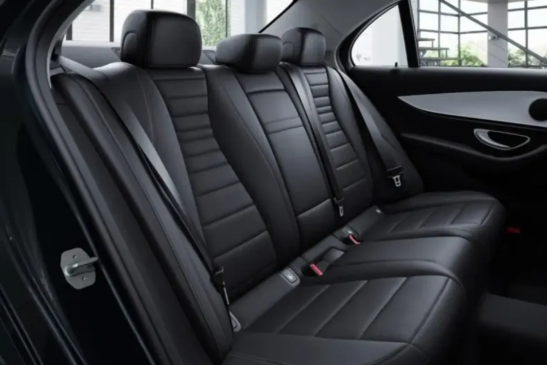 Mercedes-Benz E 220 din 2022 cu 42.483 km - oferta MER157164 - foto 8