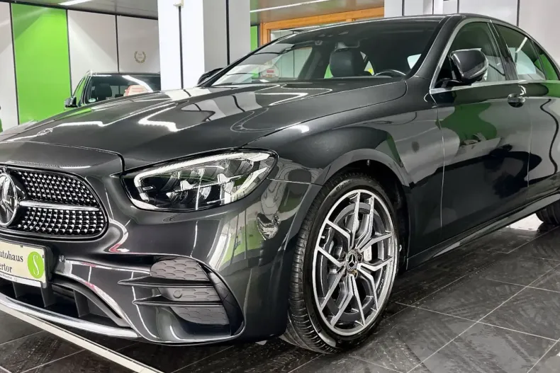 Mercedes-Benz E 220 din 2020 cu 69.000 km - oferta MER157165 - foto 1