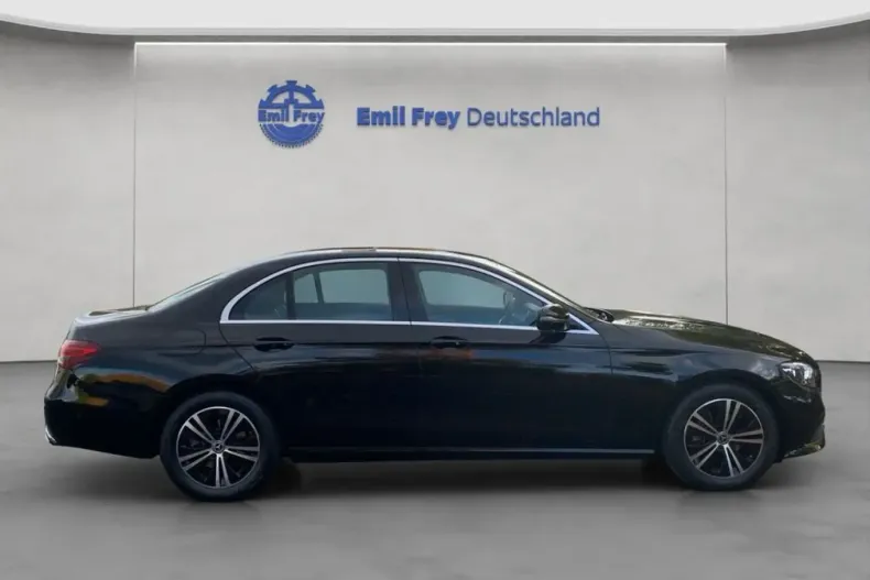 Mercedes-Benz E 220 din 2024 cu 37.069 km - oferta MER157166 - foto 6