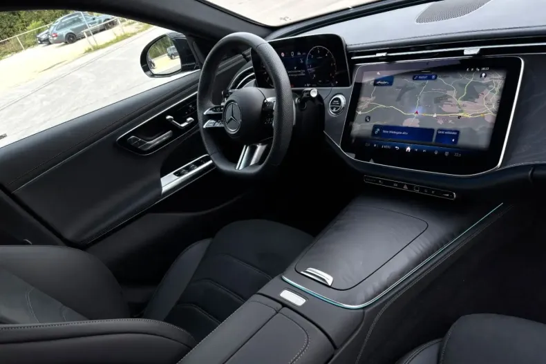 Mercedes-Benz E 220 din 2024 cu 5.000 km - oferta MER157167 - foto 8