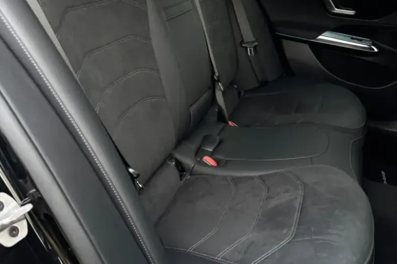 Mercedes-Benz E 220 din 2024 cu 5.000 km - oferta MER157167 - foto 10