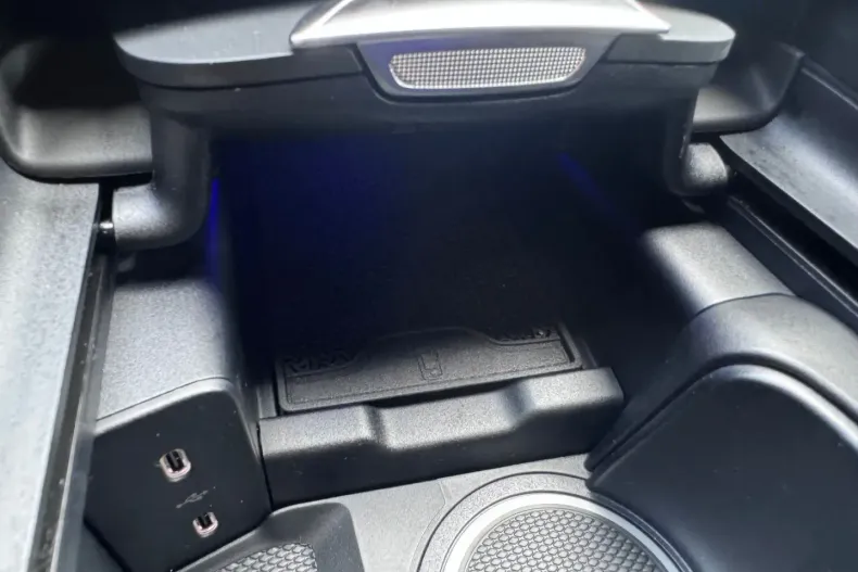 Mercedes-Benz E 220 din 2024 cu 5.000 km - oferta MER157167 - foto 19