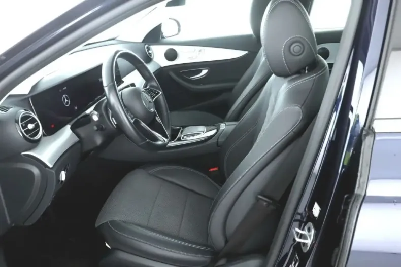 Mercedes-Benz E 220 din 2022 cu 50.500 km - oferta MER157169 - foto 10