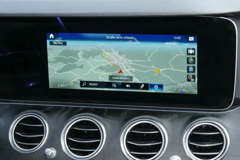 Mercedes-Benz E 220 din 2021 cu 51.870 km - oferta MER157171 - foto 7