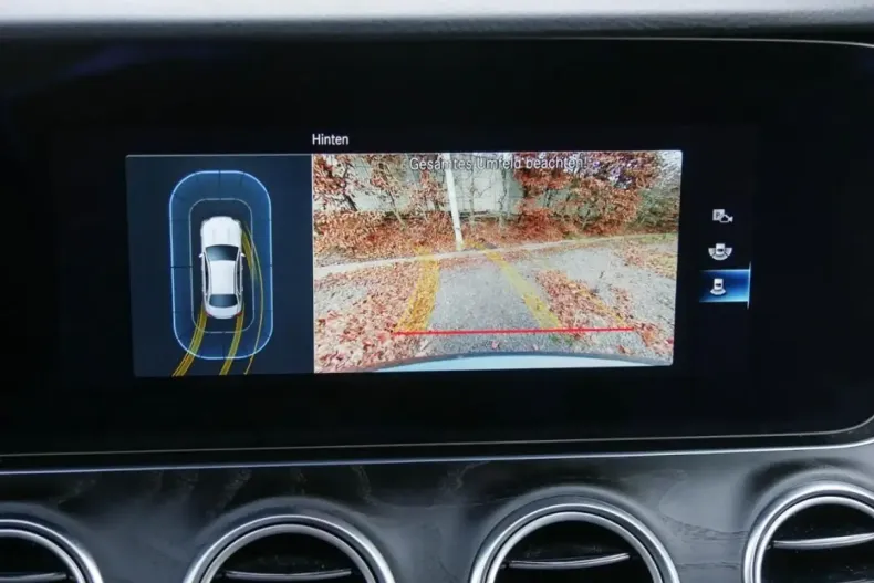 Mercedes-Benz E 220 din 2021 cu 51.870 km - oferta MER157171 - foto 11