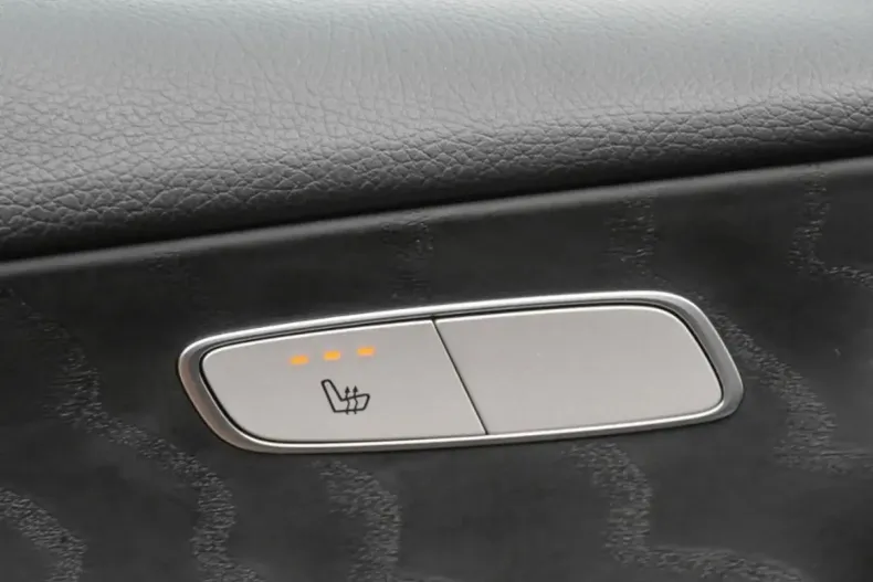 Mercedes-Benz E 220 din 2021 cu 51.870 km - oferta MER157171 - foto 13